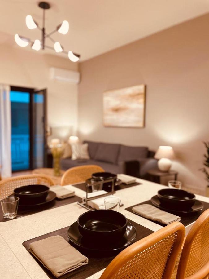 2 Bedroom Apt - Live Like A Local In Kolonaki 雅典 外观 照片