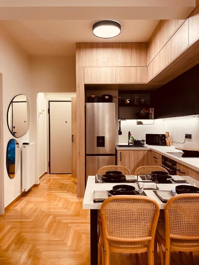 2 Bedroom Apt - Live Like A Local In Kolonaki 雅典 外观 照片