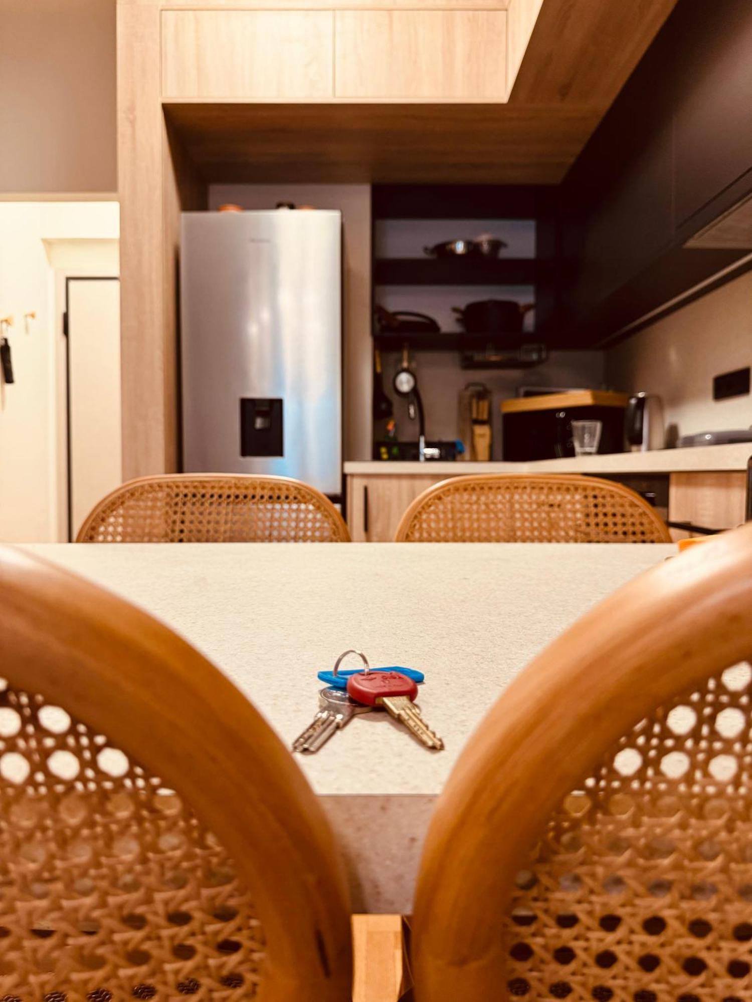 2 Bedroom Apt - Live Like A Local In Kolonaki 雅典 外观 照片